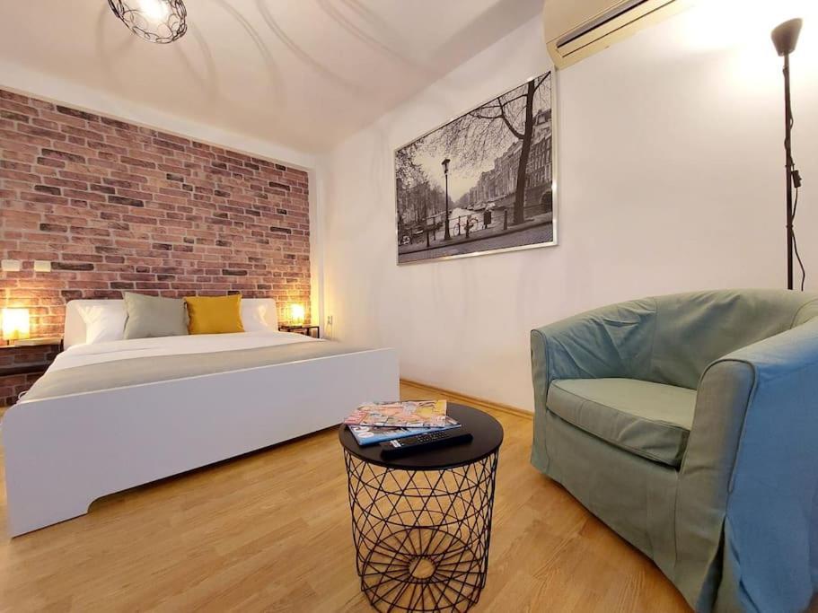 בוקרשט Sweet Dreams Suites Cismigiu Studio מראה חיצוני תמונה