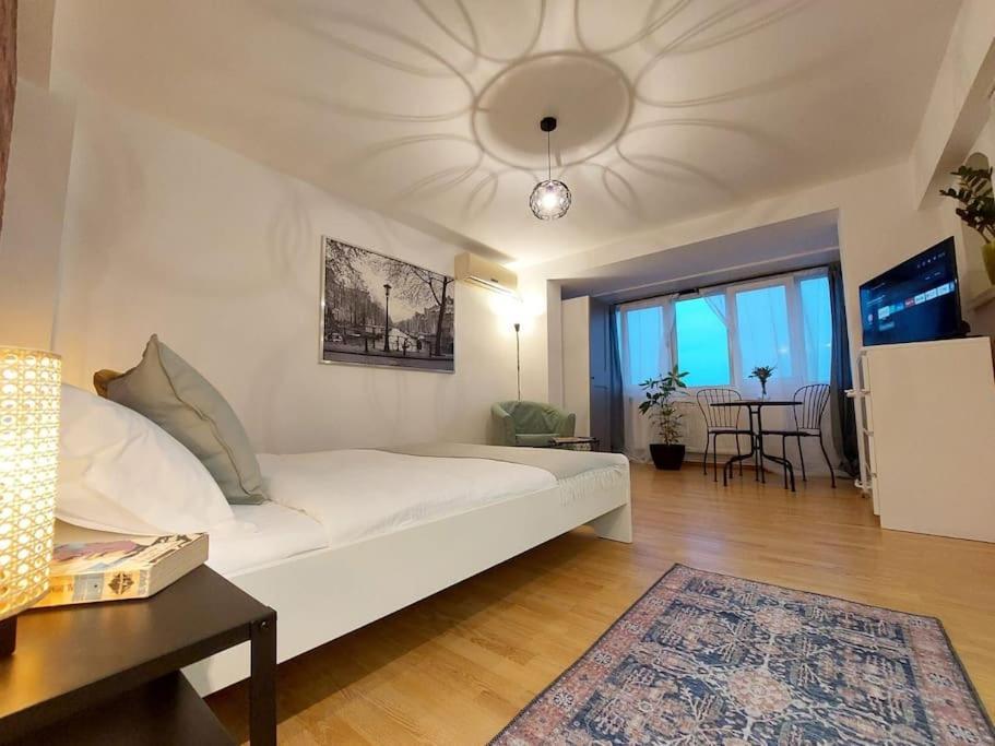 בוקרשט Sweet Dreams Suites Cismigiu Studio מראה חיצוני תמונה